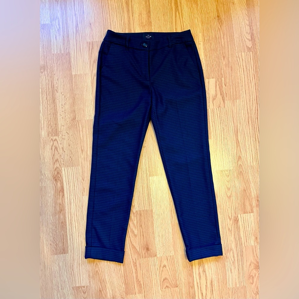 White House Black Market The Slim Ankle Pant Size 0 Petite